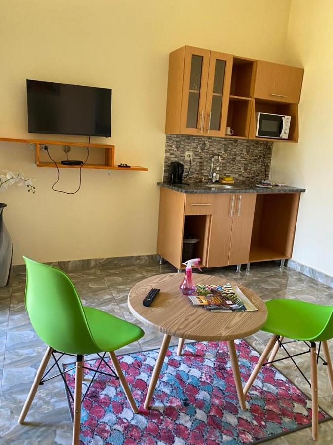 Elite Servicos - Acomodacao Familiar Maputo Kültér fotó